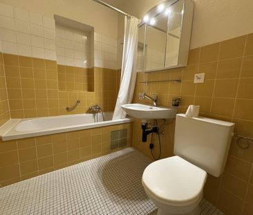 Grand 2.5 pièces de caractère, rénové, au coeur de la vieille ville... - Foto 3