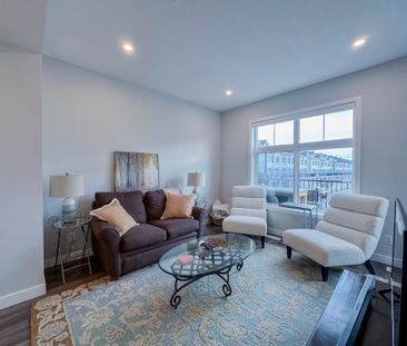 2 Bed + Den Townhome In Quarry Park With Garage & A/C - Photo 2