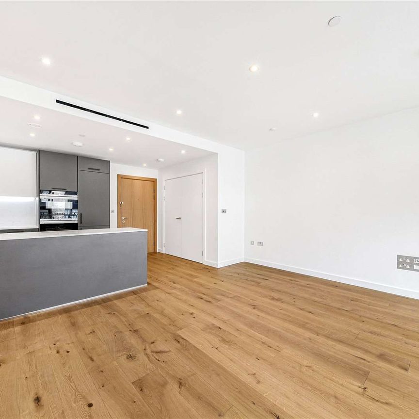 Brand new two bedroom two bathroom apartment with direct access to a private balcony - Photo 1