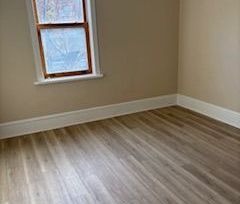 For Lease - 3 Elm Street, West Centre Town, Ontario - Photo 2