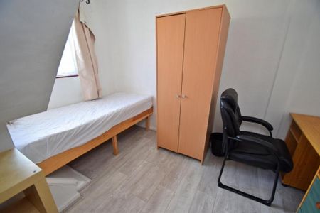 5 bedroom detached house to rent - Photo 5