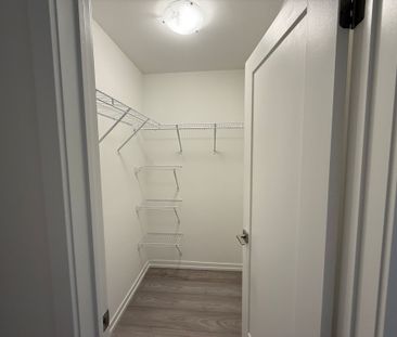 For Lease - 18 Lytham Green Circle Unit# 24, Newmarket, Ontario - Photo 5