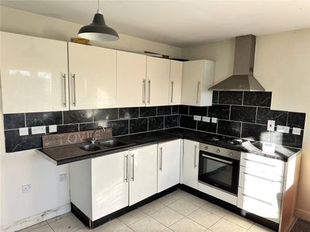 Carrholme Court, King Cross, Halifax, HX1 - Photo 5