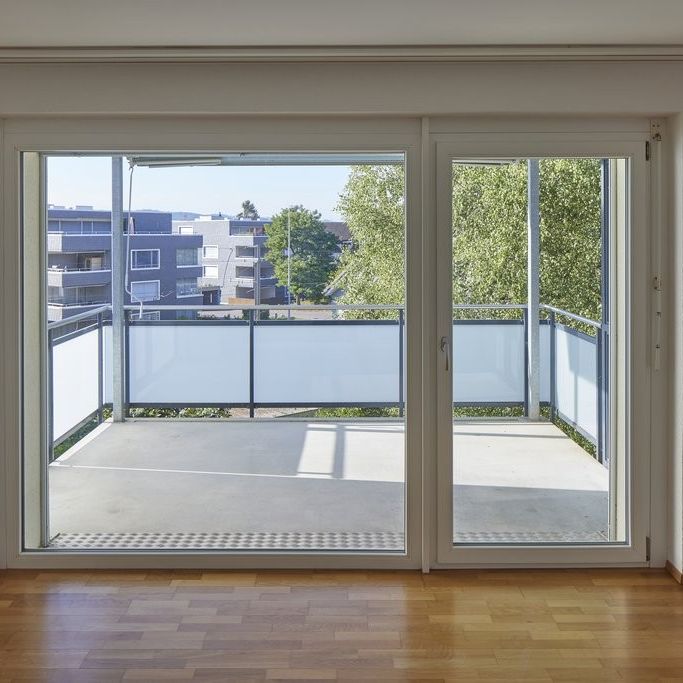 Moderne, helle Hochparterre-Wohnung an zentraler Lage - Photo 1