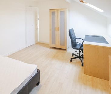 3 bedroom terraced house to rent - Photo 5