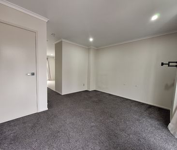 2 Bedroom Townhouse with Separate garage - Photo 1