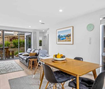 Modern, Light 4 Beds in Westlake Zone - Photo 4