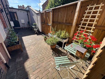 Duffield Road Room 1 - Photo 4