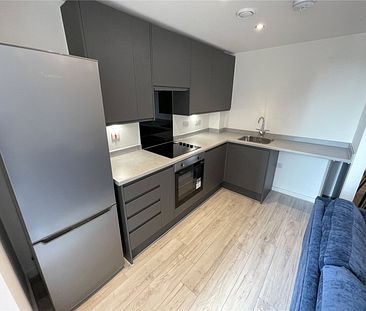 1 bedroom Flat To Rent - Photo 2