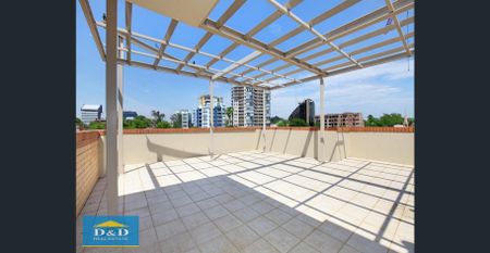Fantastic 2 Bedroom Apartment. Parramatta City Centre. Top Floor. Views Over Parramatta Skyline. Walk to All Amenities. - Photo 2