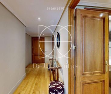 4 room luxury Flat for rent in Madrid, Spain - Photo 3