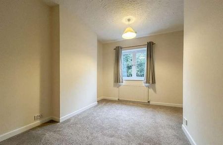 Nadder Terrace, Salisbury, SP2 - Photo 3