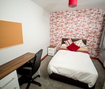 6 Bed Semi-Detached House, Heath Hill Avenue, BN2 - Photo 5