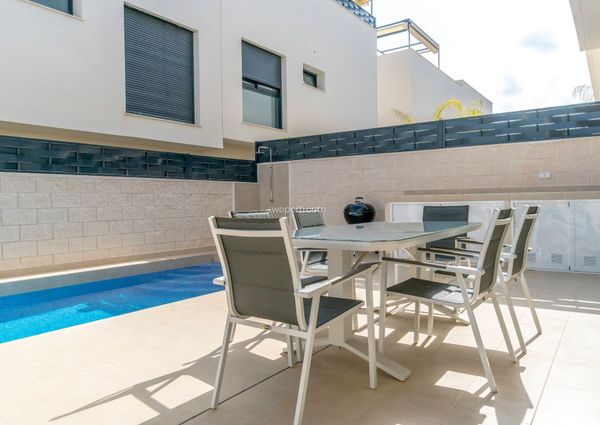 Luxury Villa in Benijófar, for rent