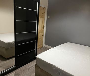 Room in a Shared House, Morley Road, E15 - Photo 4