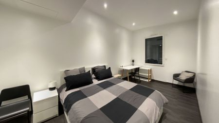 Location Appartement 3 pièces 76m² - Photo 2