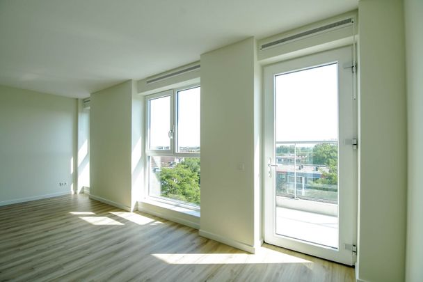 Appartement te huur: Oostdijk 15-C6 3223 CA Hellevoetsluis - Foto 1