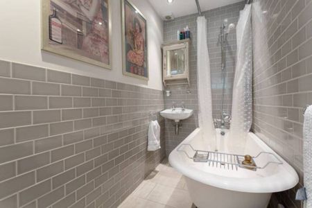 2 Bed Flat, Queens Park, NW6 - Photo 2