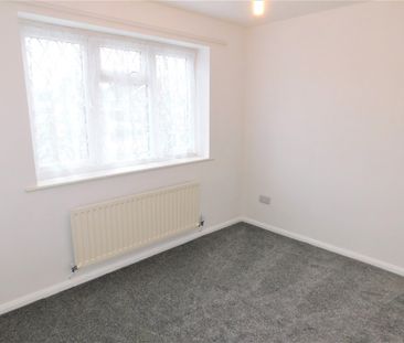 5 bedroom detached to let - Photo 6