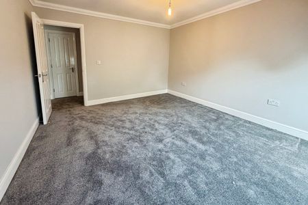 Nazeing New Road, Broxbourne - Photo 5