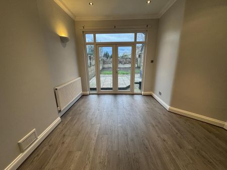 3 bedroom semi-detached house to rent - Photo 4