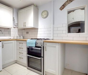 1 bedroom terraced house to rent - Photo 2