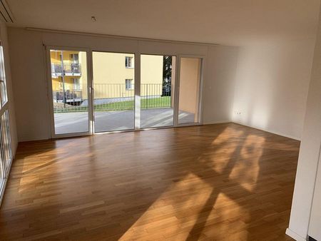 Moderne, lichtdurchflutete Wohnung sucht neue Bewohner! - Photo 2