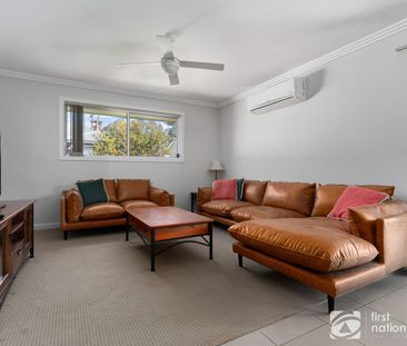 3 BEDROOM 2 BATHROOM FULLY FURNISHED HOME - Photo 6