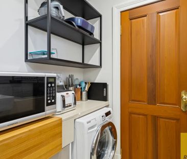 Furnished Lock & Leave Apartment, in the Heart of Fremantle - Photo 5