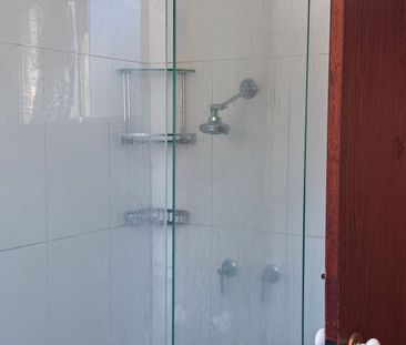 3 Bedrooms unit on second floor - Photo 3