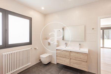 Flat for rent in Fuente del Fresno - Fresno Norte (San Sebastián de los Reyes) - Photo 3