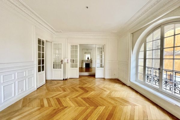 Appartement à louer à Paris 6Ème - Photo 1