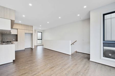 Modern townhouse delight! - Photo 4