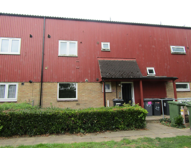 One bedroom ground floor flat - Photo 1