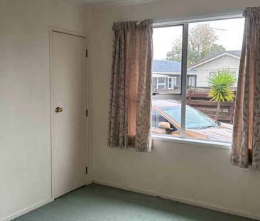 Cozy 3 bedroom home in great location. - Photo 3