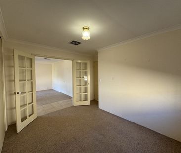 Spacious 4x2 Family Home in Popular Meadow Springs - Photo 3