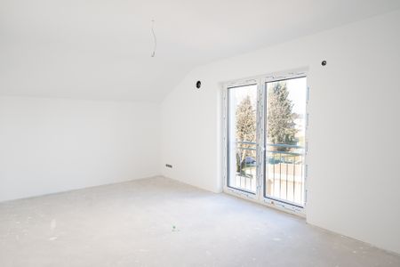 Ideal für Familien: Energieeffiziente 4-Zimmer-Wohnung mit ca. 136 m² in Postbauer-Heng - Photo 2