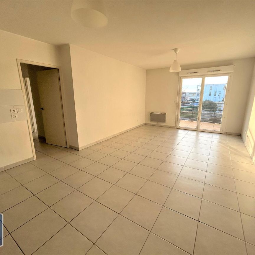 Location Appartement 3 pièces 61m² ARLES 13200 - Photo 1