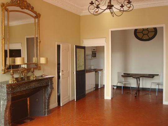 Location Appartement 2 pièces 68m² DRAGUIGNAN 83300 - Photo 1