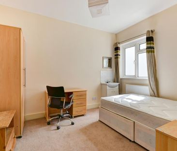 6 bedroom house to rent - Photo 5
