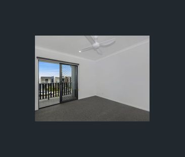 Central, modern Birtinya living - Photo 2