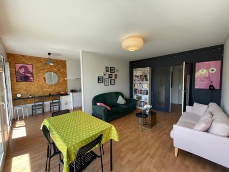 Location Appartement 4 pièces 79m² ANGERS 49000 - Photo 3