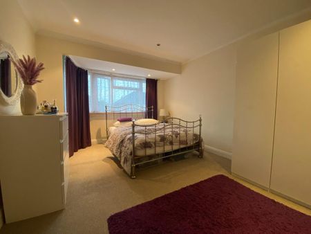 3 bedroom semi-detached house to rent - Photo 5