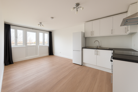 2 bedroom flat to rent - Photo 2