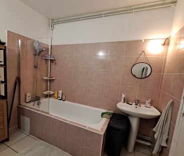 Location Appartement 2 pièces 34m² - Photo 3