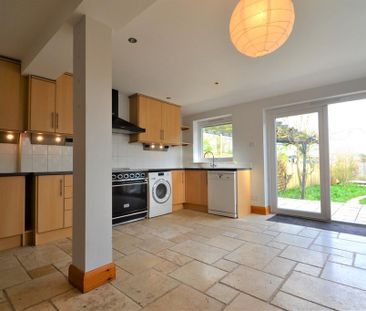 3 bedroom terraced house to rent - Photo 3