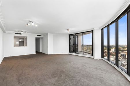 Three Bedroom Apartment with Stunning Views - Photo 4