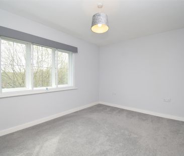 Bracken Green, East Ardsley, Wakefield - Photo 2
