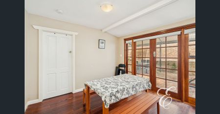 CONVENIENT | CHARACTER |CHARMING - Photo 2