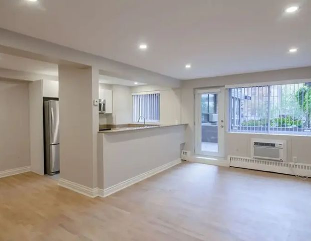 3421 Rue Drummond | 3421 Rue Drummond, Montreal - Photo 1